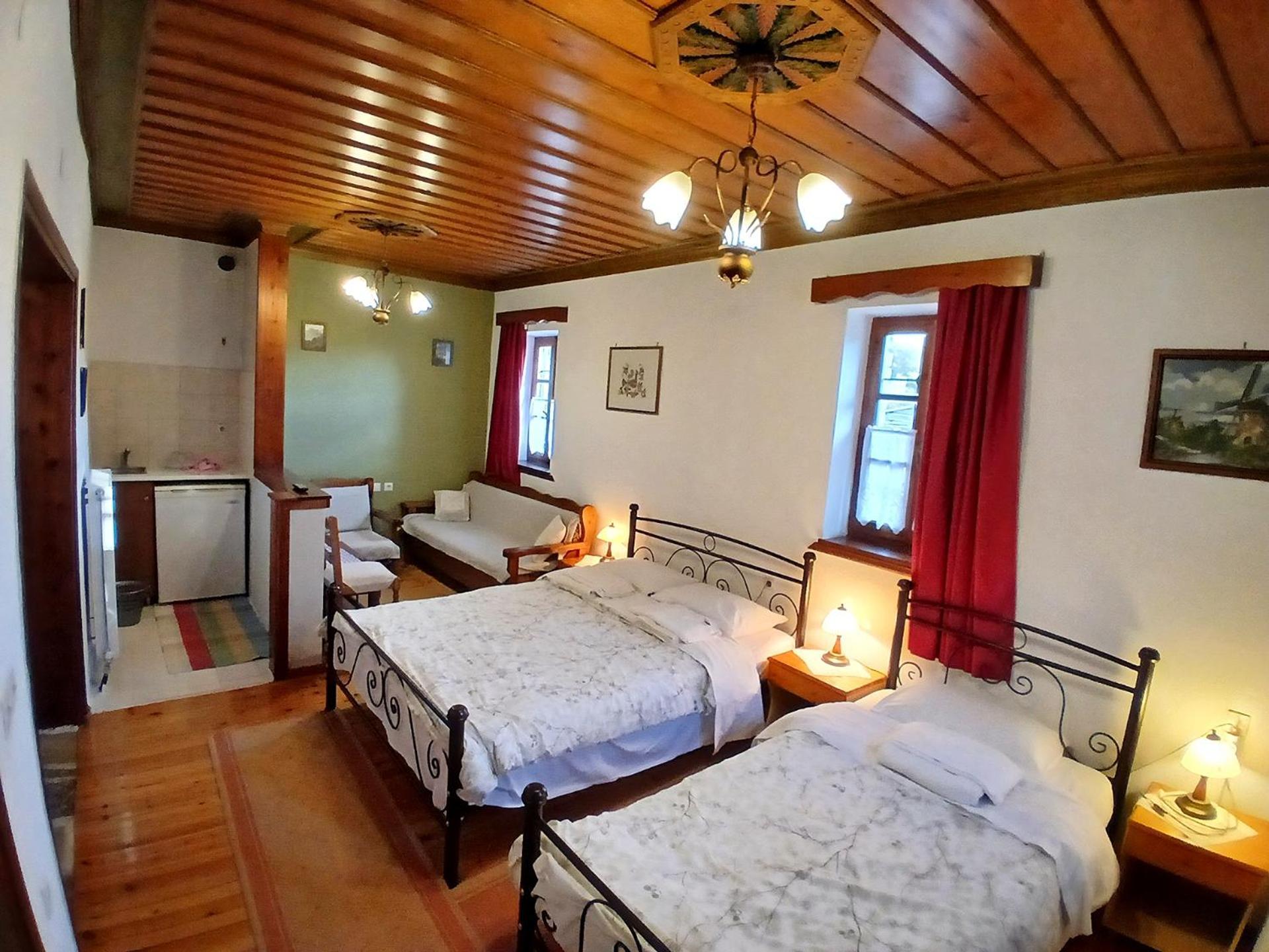 Aloni Guesthouse Áno Pediná Exteriér fotografie